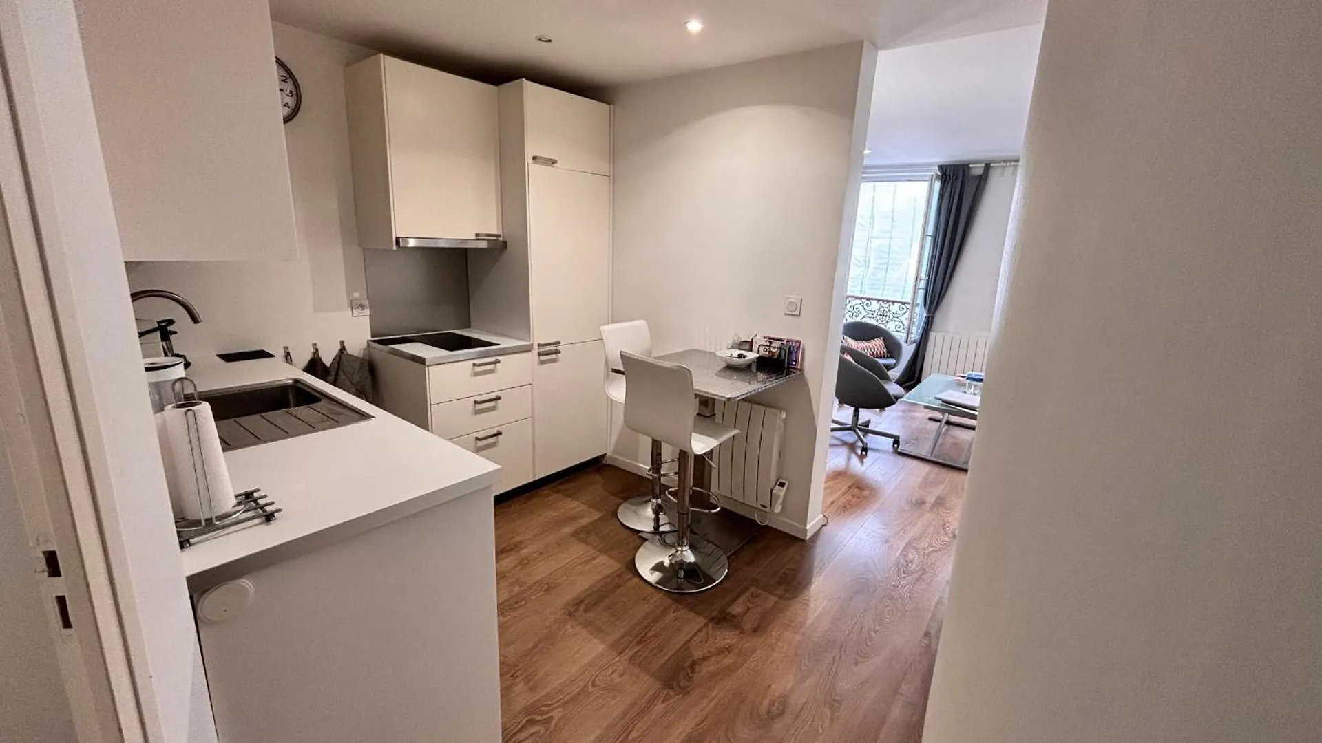 Charmant Apartment In Monmartre Paris